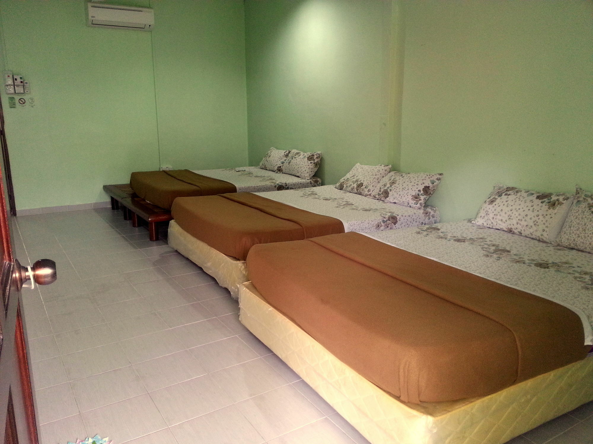 Pangkor Guesthouse Spk Kampong Sungai Udang Kültér fotó